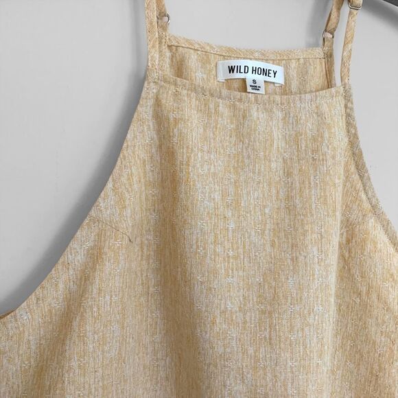 High Square Neck Sleeveless Cropped Tank - Picture 3 of 6